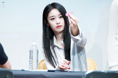 朴智妍 jiyeon
©logo 侵权删.