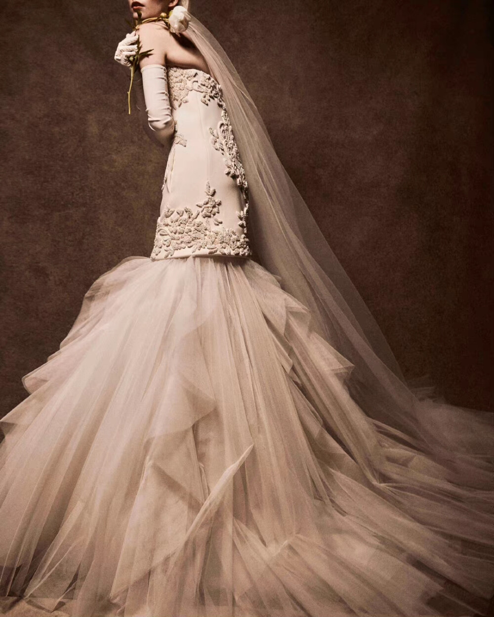 Krikor Jabotian | Chapter IX
weibo@snapstyle