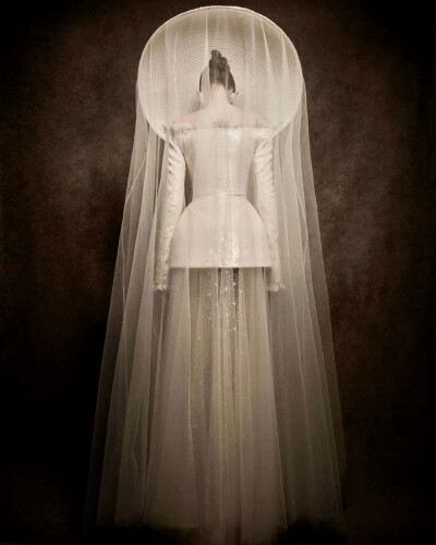 Krikor Jabotian | Chapter IX
weibo@snapstyle