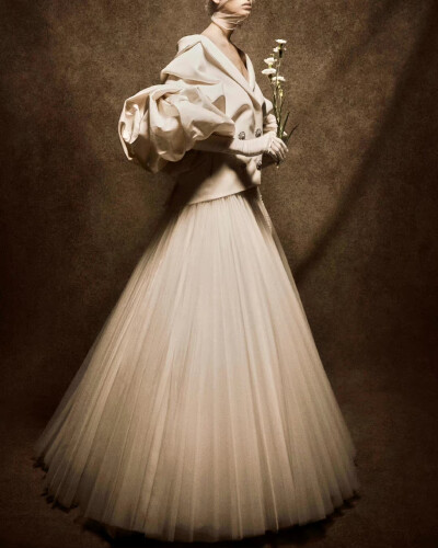 Krikor Jabotian | Chapter IX
weibo@snapstyle