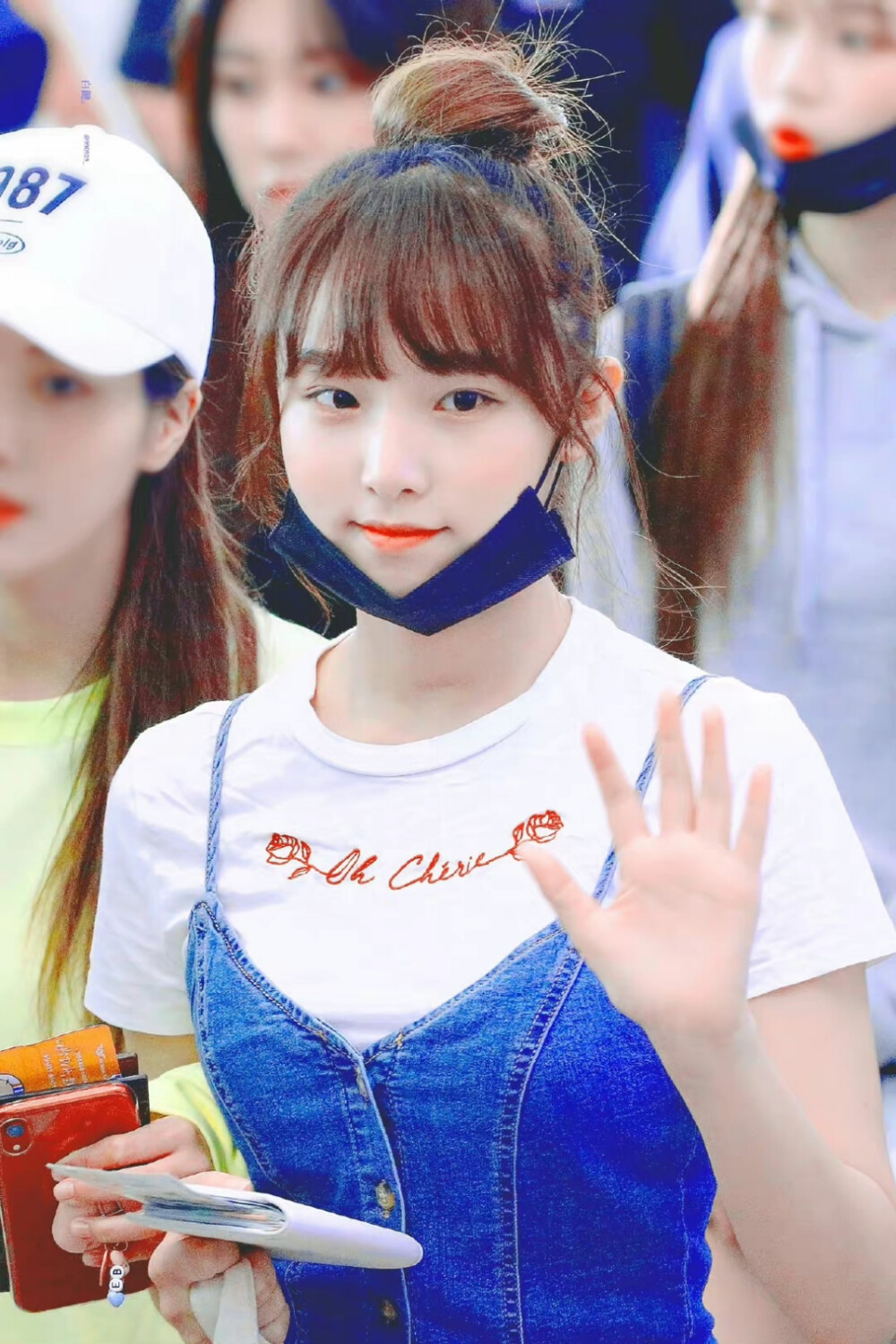 崔叡娜 Yena
©logo 侵权删.