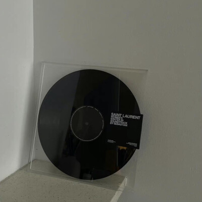 别再叹息皱眉ᥫᩣ