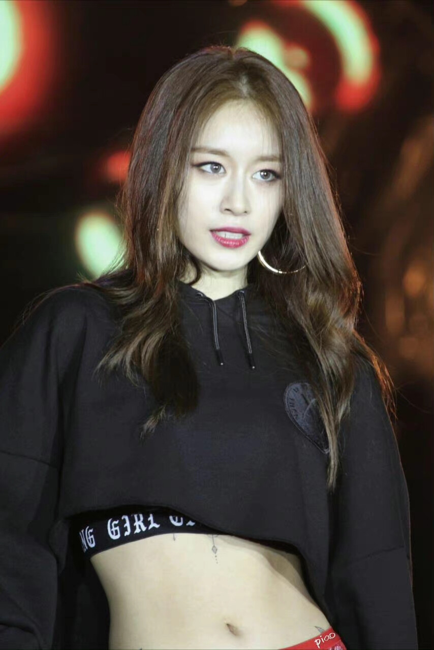 朴智妍 jiyeon
©logo 侵权删.