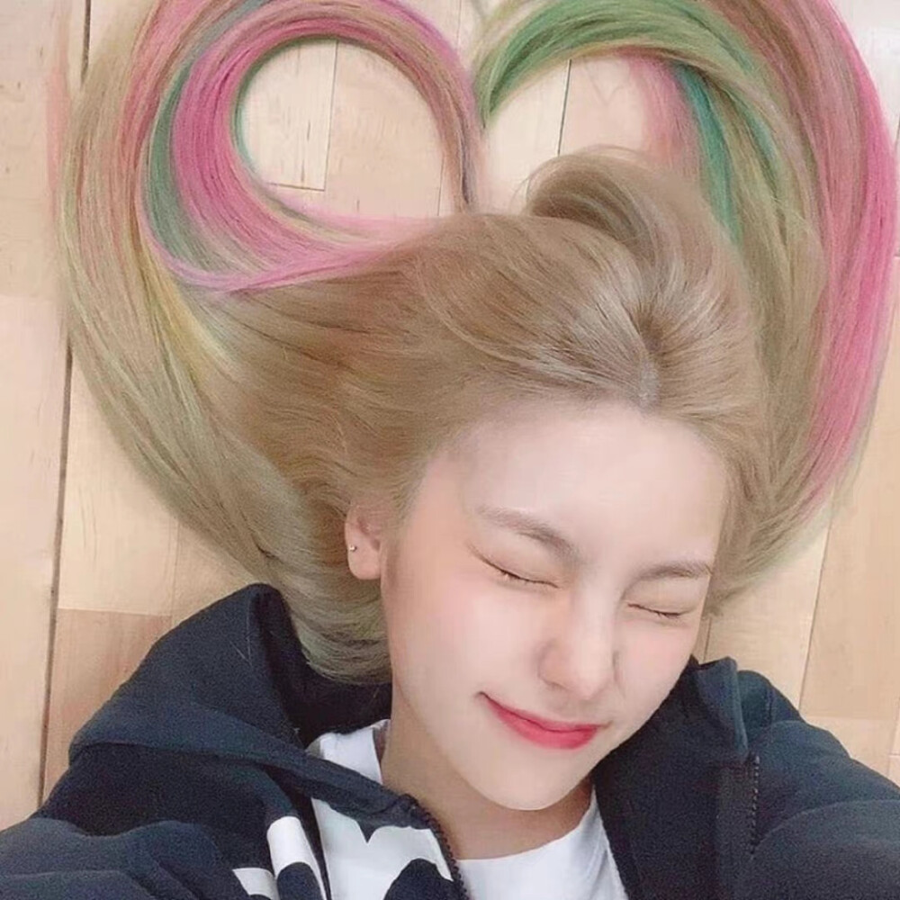 图源微博:脸蛋天才捕捉家
黄礼志