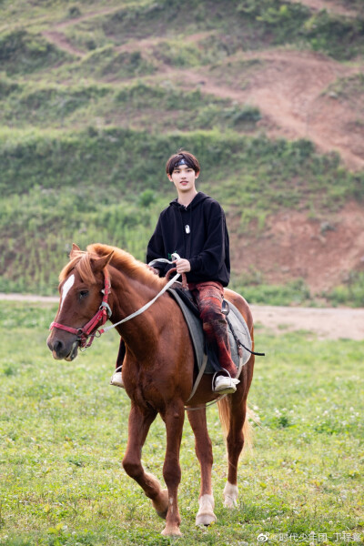 丁程鑫 花儿与少年