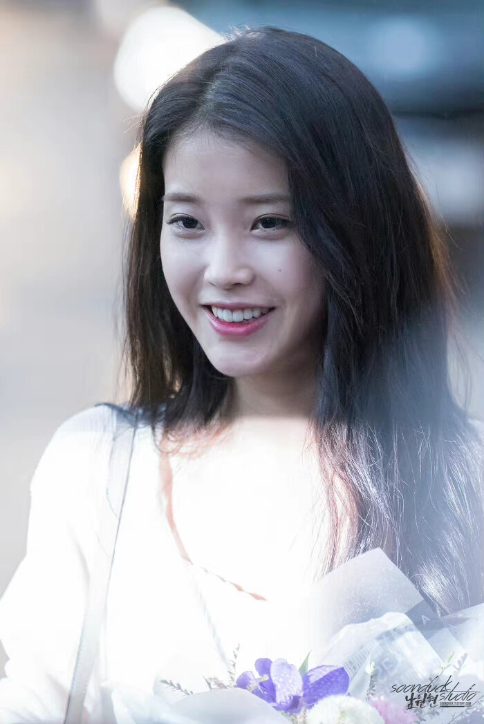 IU