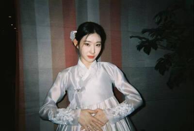 Lia
李彩领
黄礼志