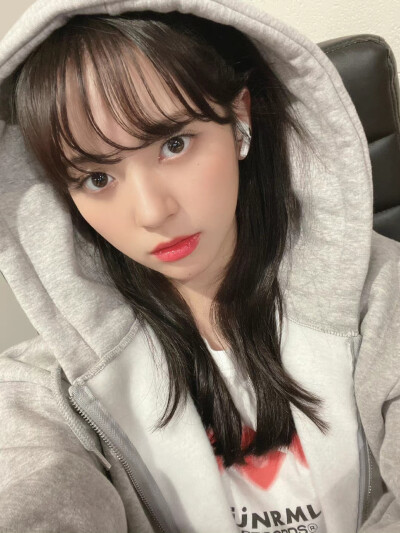 坂本舞白 Mashiro
©logo 侵权删.