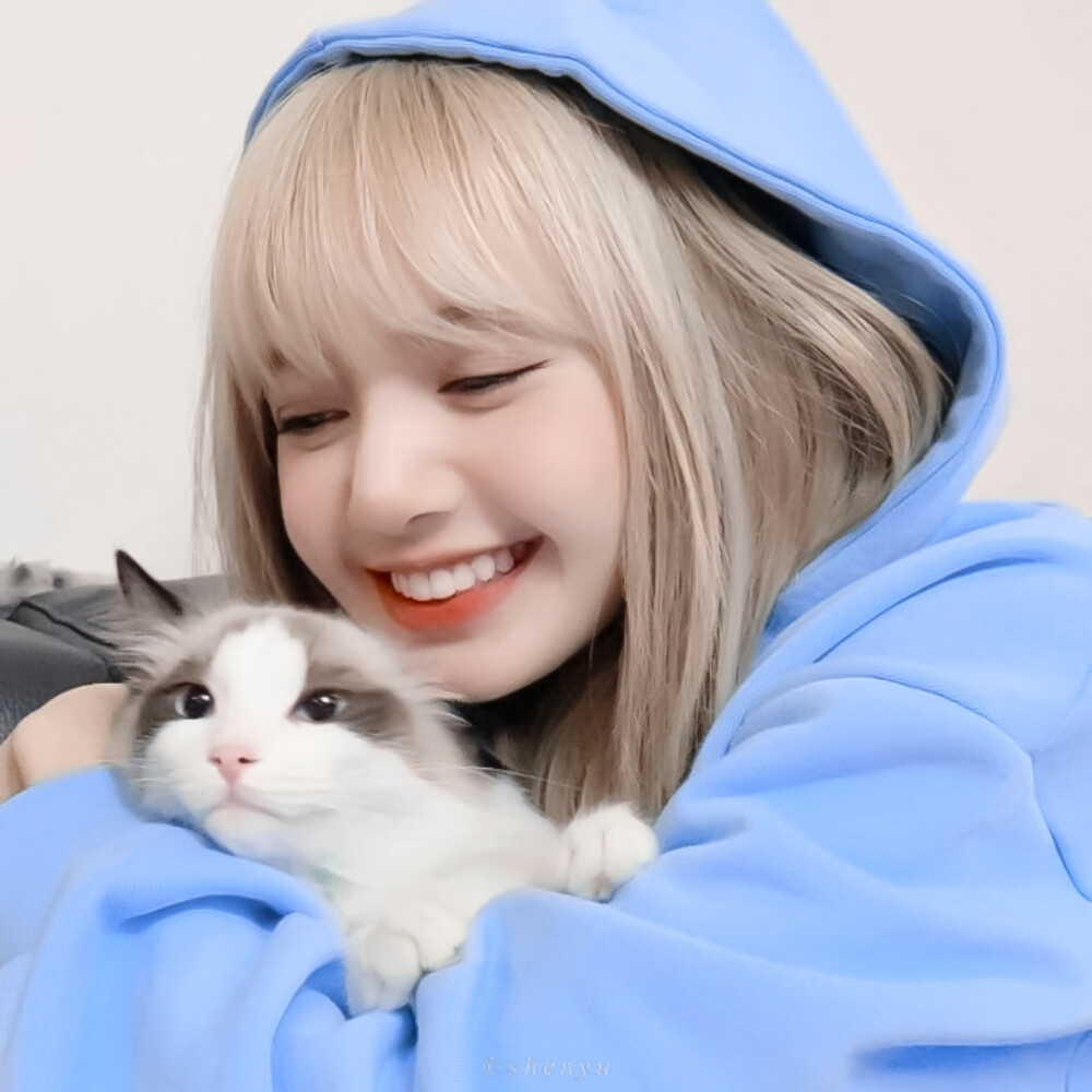 •Lisa瞄～