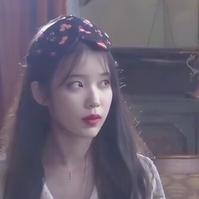 IU