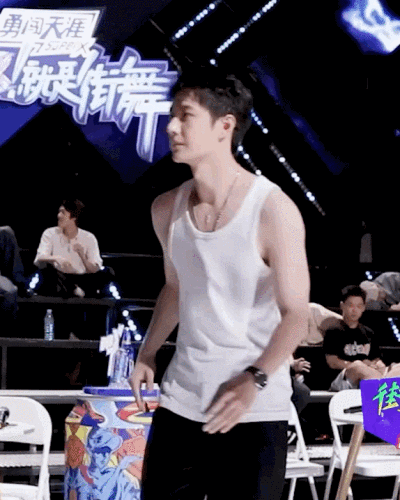 220911 这就是街舞 ♕一博的联欢会show time♛ http://t.cn/A6S80Kjs ​​​