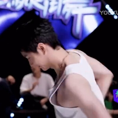 220911 这就是街舞 ♕一博的联欢会show time♛ http://t.cn/A6S80Kjs ​​​