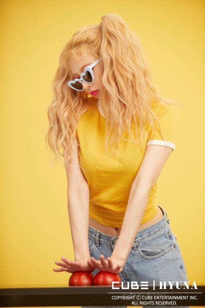 金泫雅 hyuna
©logo 侵权删.