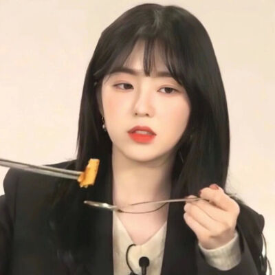 美女贴贴(❁´◡`❁)*✲ﾟ*