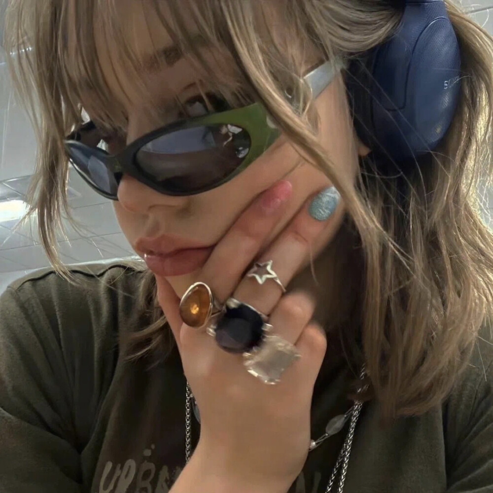 ʟsᴜɴɪᴄᴏʀɴ