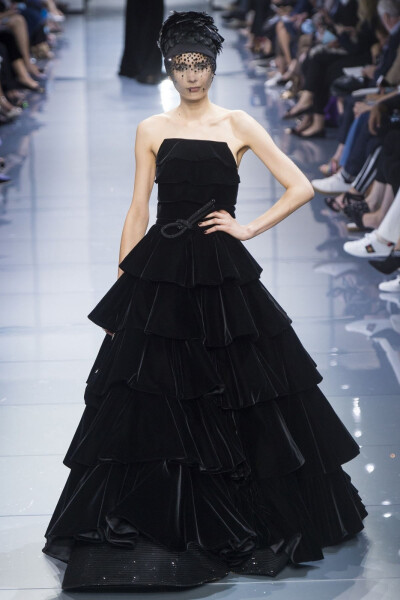 秀场、时装周、时尚、模特