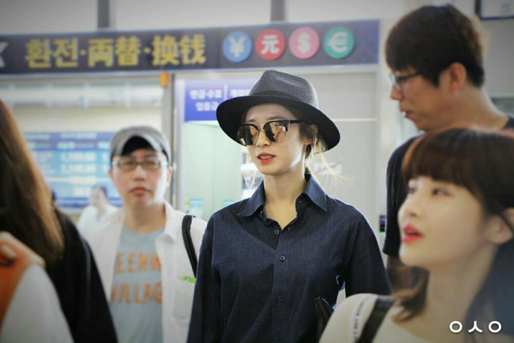 朴智妍 jiyeon
©logo 侵权删.