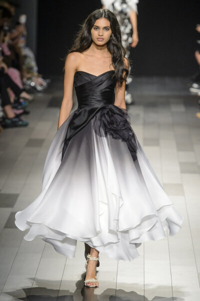 秀场、时装周、时尚、模特