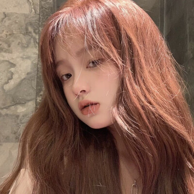 女头
来自微博：Yhixn01