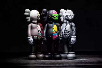 (∩•̀ω•́)⊃--⋆...KAWS...✧｡