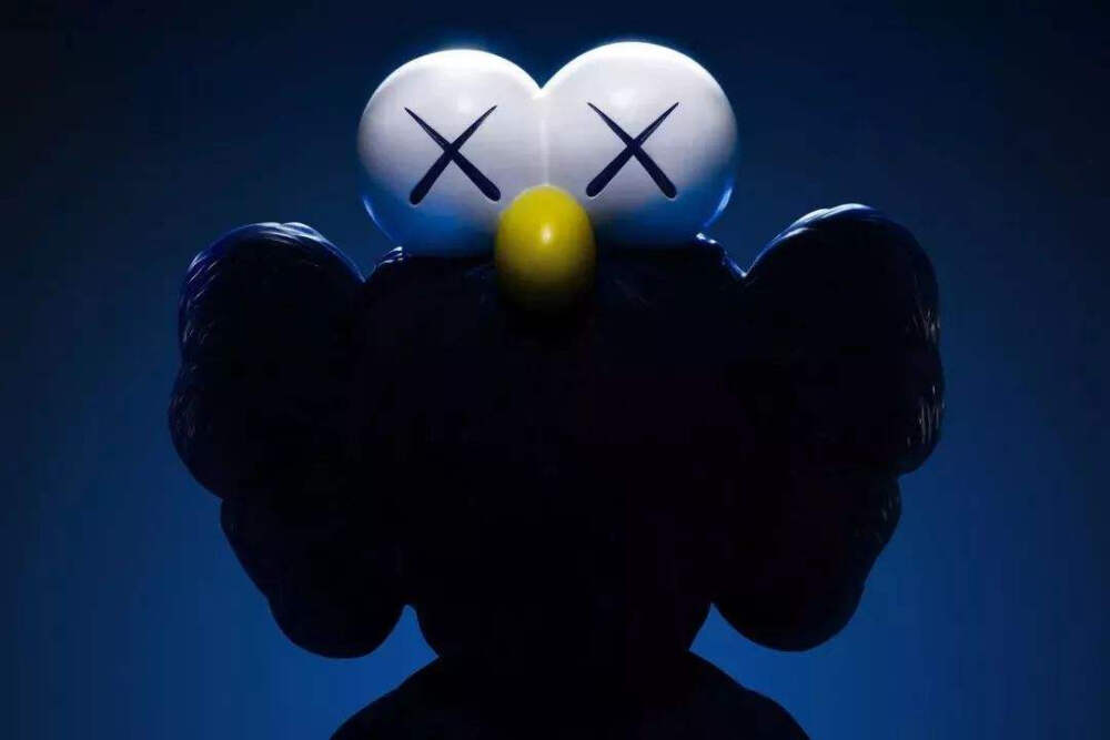 (∩•̀ω•́)⊃--⋆...KAWS...✧｡