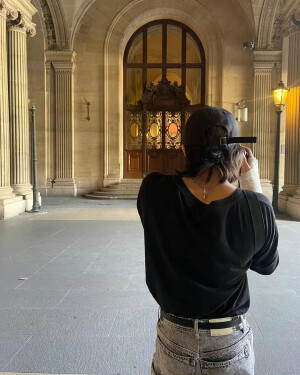 官方Instagram 黄铉辰