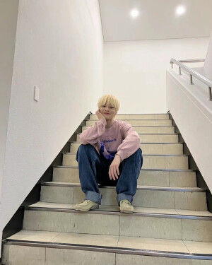 官方Instagram 梁精寅