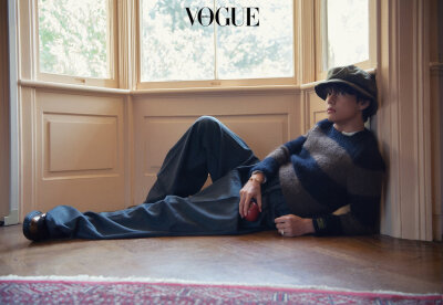 VOGUE 杂志更新
金泰亨 内页写真
