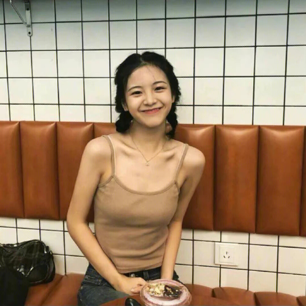 李庚希 の 头像©logo 侵权删