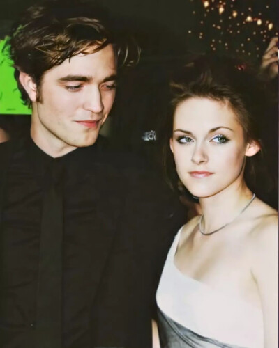 your hand in mine｜the look of love
Bellward｜Robsten
//@
twilight_edward_1314
saga_crepusculofc
favcullen
edits_saga
favcullen
robstengram
-
-
mr.cedric_diggory