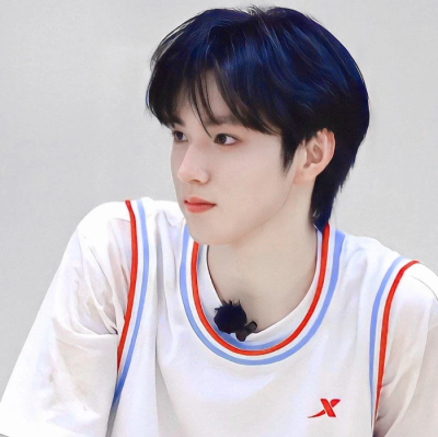 祝耀文生日快乐⌣̈⃝ ♡ ⌣̈⃝ ♡⌣̈⃝ ♡ ⌣̈⃝ ♡⌣̈⃝ ♡ ⌣̈⃝ ♡⌣̈⃝ ♡ ⌣̈⃝ 