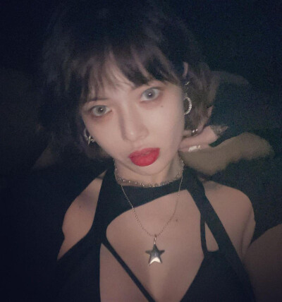 HYUNA 金泫雅