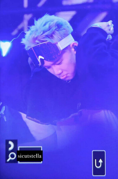 HYUNSUK 崔玹硕
©sicutstella 禁二改禁商用