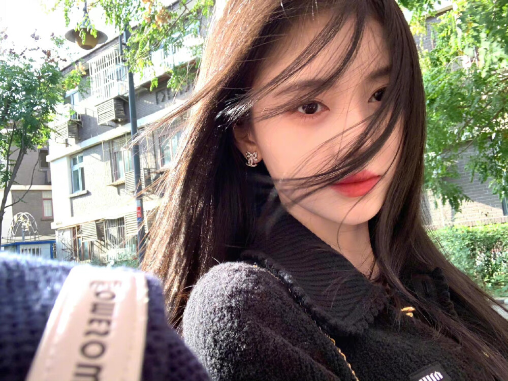 鞠婧祎夏天头像