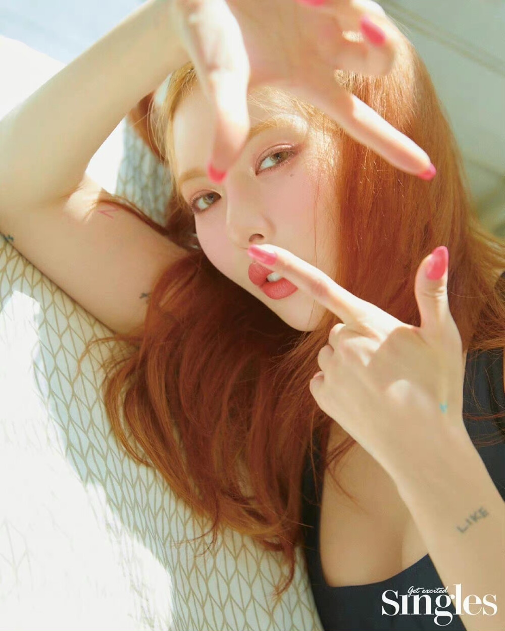 金泫雅 hyuna
©logo 侵权删.