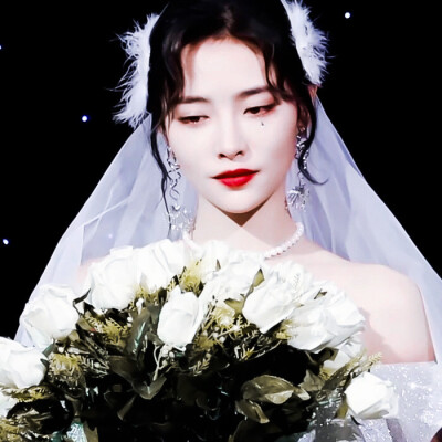 许佳琪 | ©冷酒