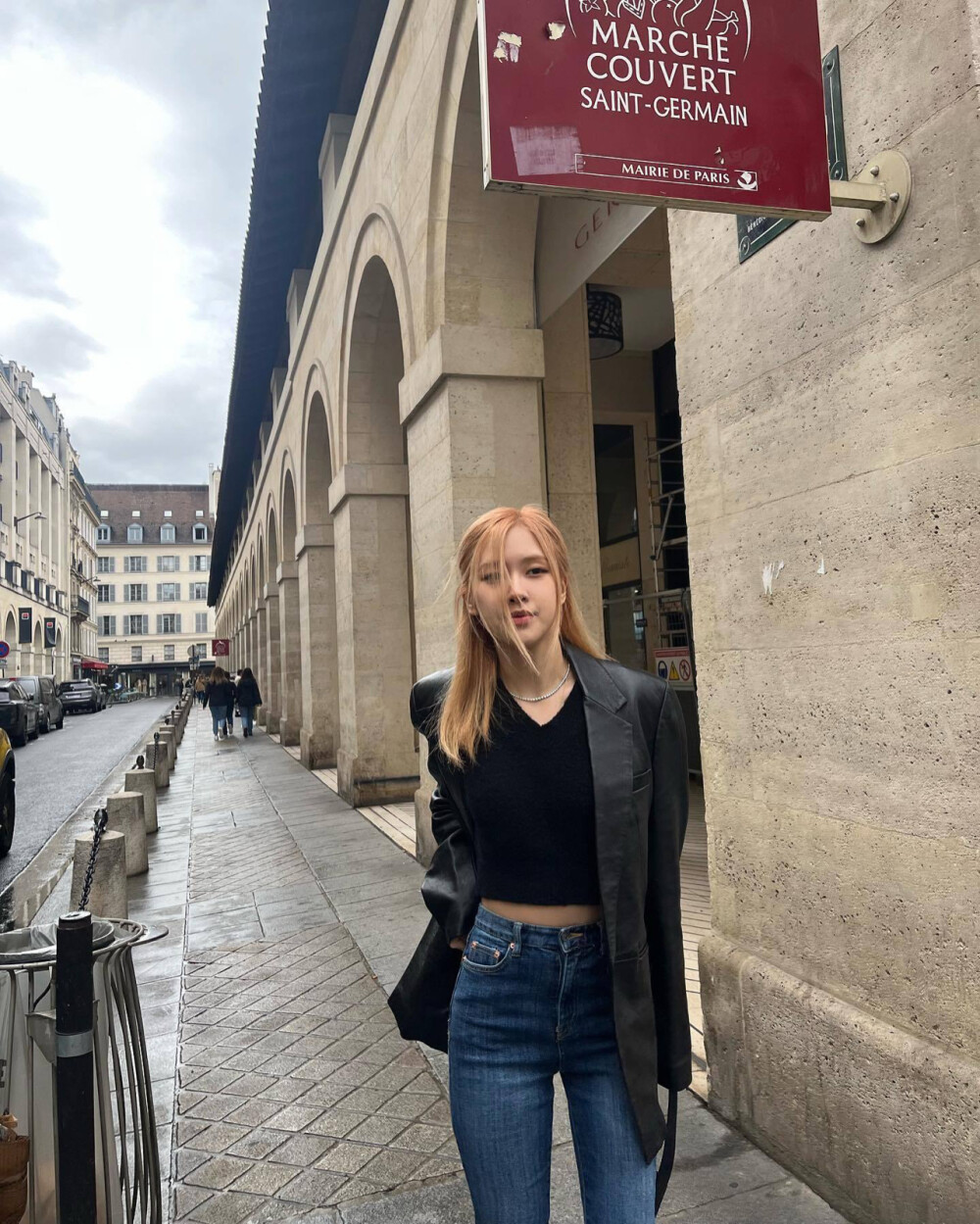 BLACKPINK ROSÉ朴彩英 ins更新
自由 随意 的朴彩