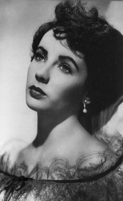 伊丽莎白泰勒
Elizabeth Taylor