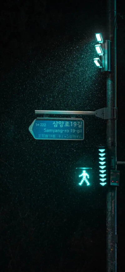 众生皆苦，我们还需努力