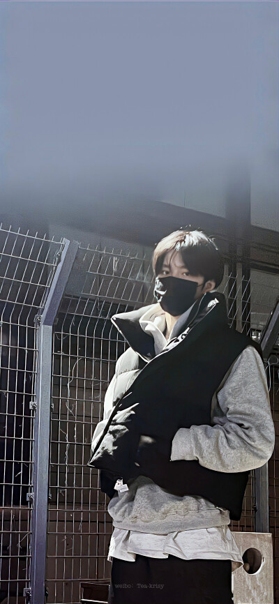 刘耀文 壁纸
cr.Tea-krisy