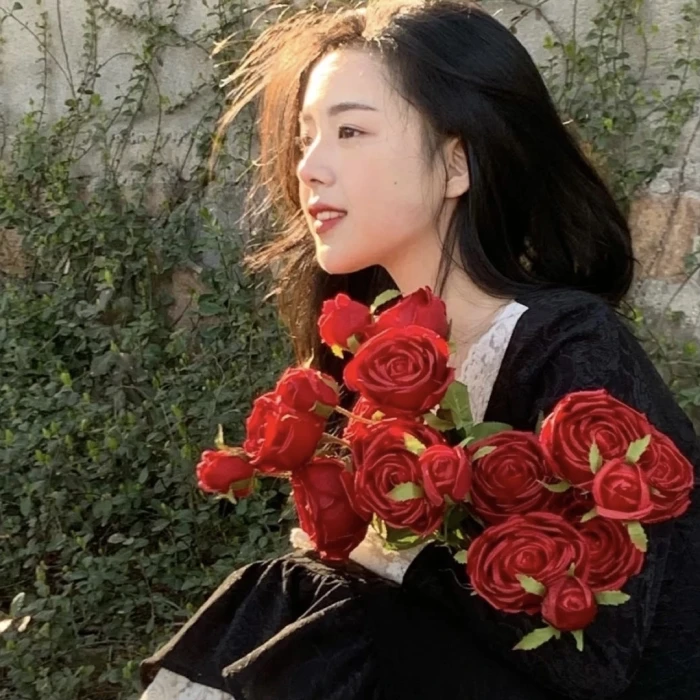 真人氛围感女生头像by阿尧头像馆