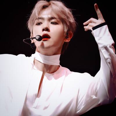  贤 情乱夜梦東京