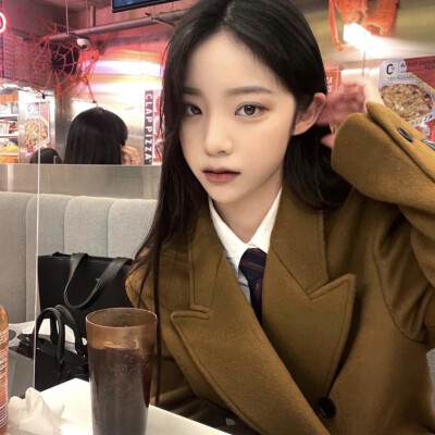 女头
来自ins: eeun_7