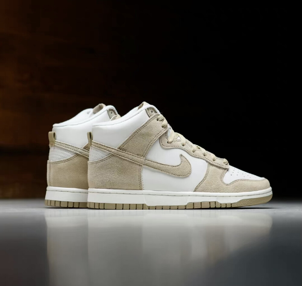 Nike Dunk High PRM
「Tan Suede」