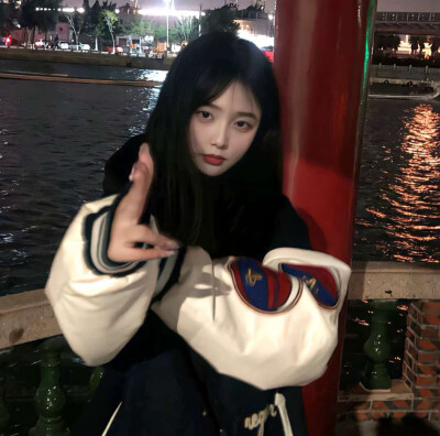 10.3
WeChat｜单人情头