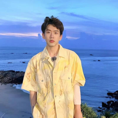 10.3
WeChat｜单人情头