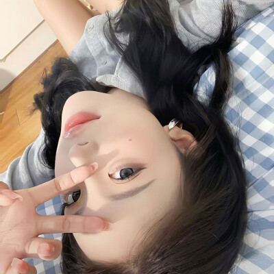 我的名字是 赈早见琥珀主