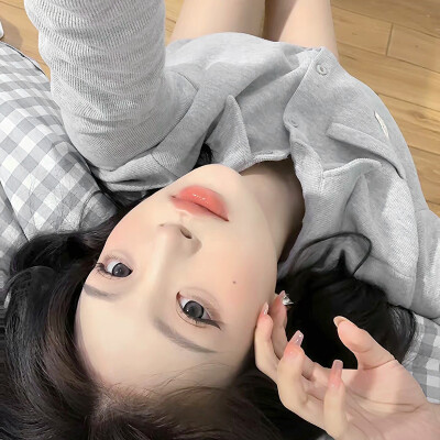 我的名字是 赈早见琥珀主
