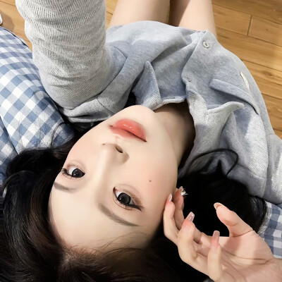 我的名字是 赈早见琥珀主
