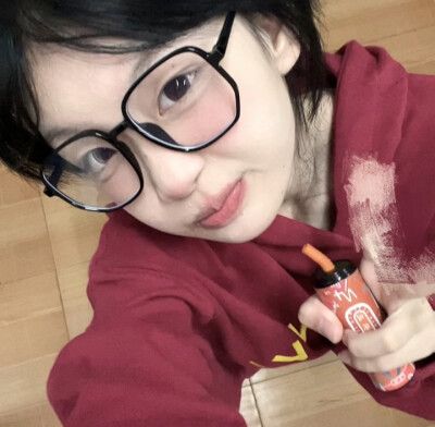 ꒰ঌ( ˶'-'˶) ໒꒱呆呆k